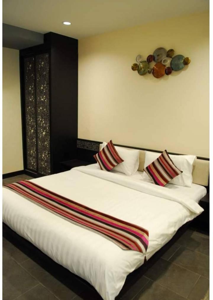 קנצ'נבורי Monsane River Kwai Resort מראה חיצוני תמונה